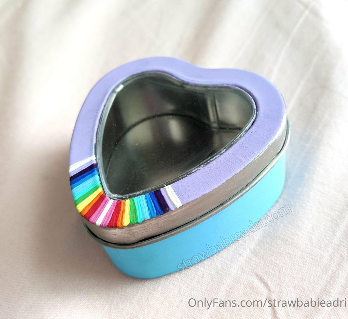 Photo by strawbabieadri published on May 17,2023 14:58:11 - BestThots