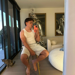 liamferrari #2869934