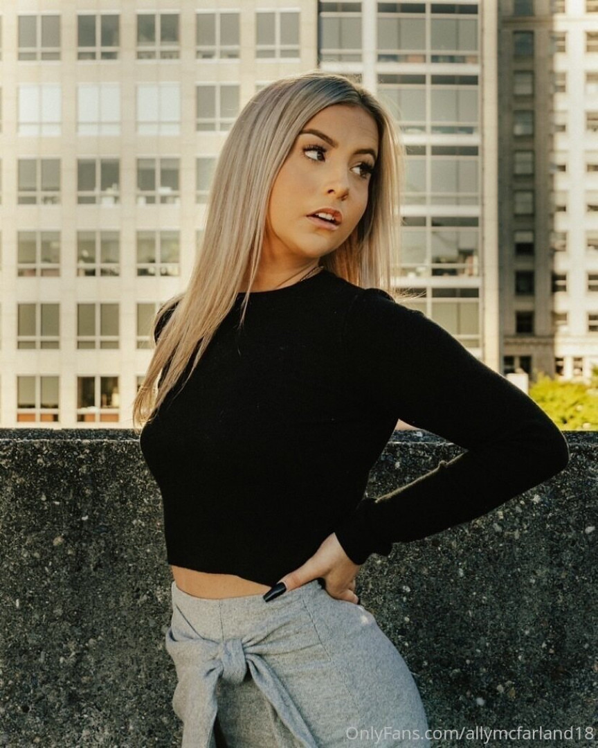 Photo by allymcfarland18 published on July 22,2023 00:21:43 - BestThots