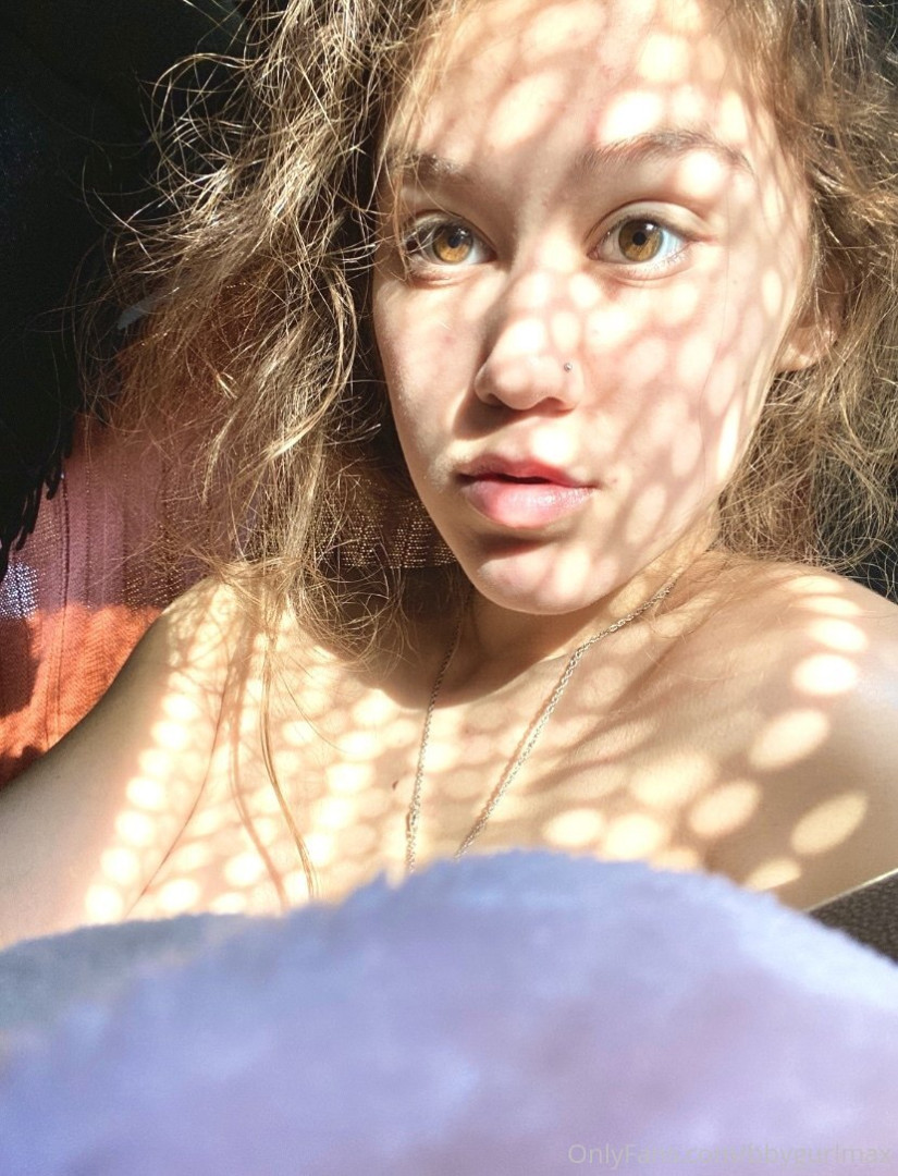 Photo by bbygurlmax published on December 11,2023 16:24:07 - BestThots