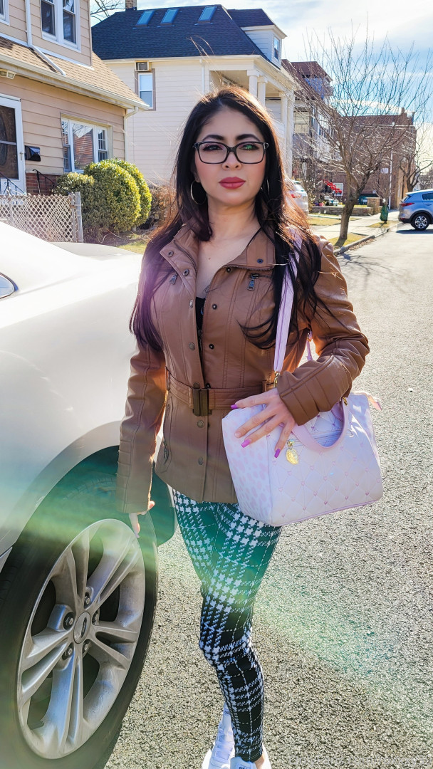 Photo by roxxxy39 published on October 16,2023 08:31:13 - BestThots