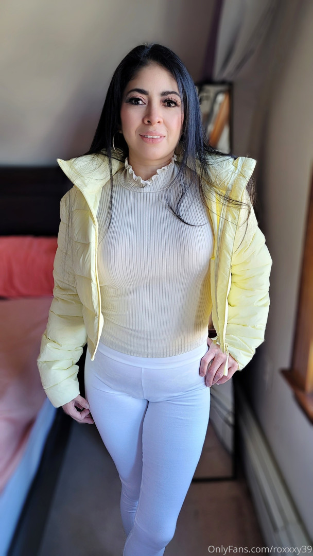 Photo by roxxxy39 published on October 16,2023 09:33:30 - BestThots