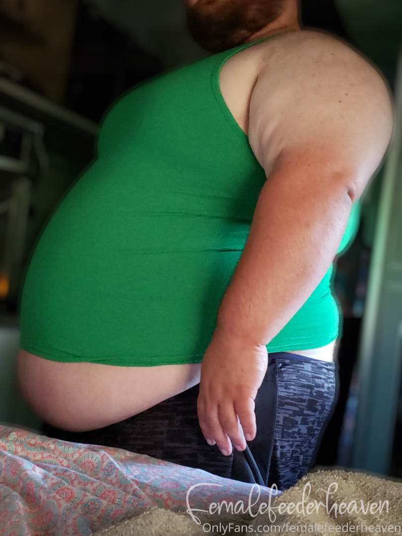 Photo by femalefeederheaven published on July 13,2023 09:02:34 - BestThots