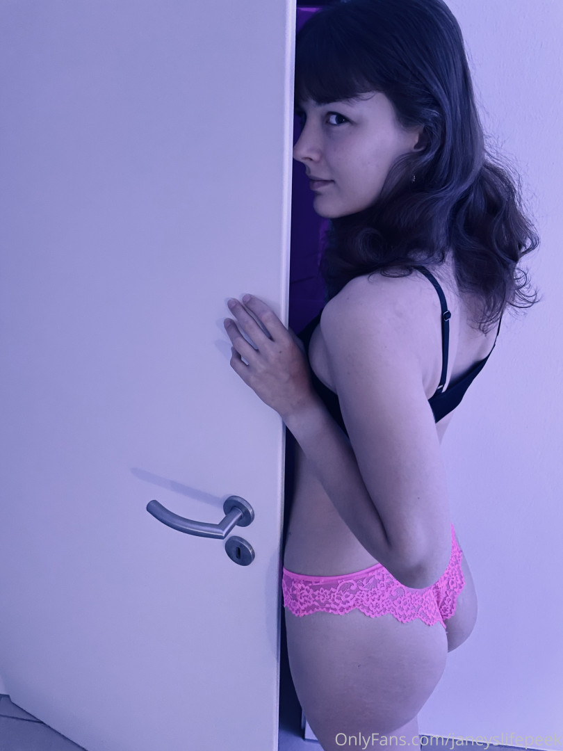 Photo by janeyslifepeek published on July 24,2023 01:55:57 - BestThots