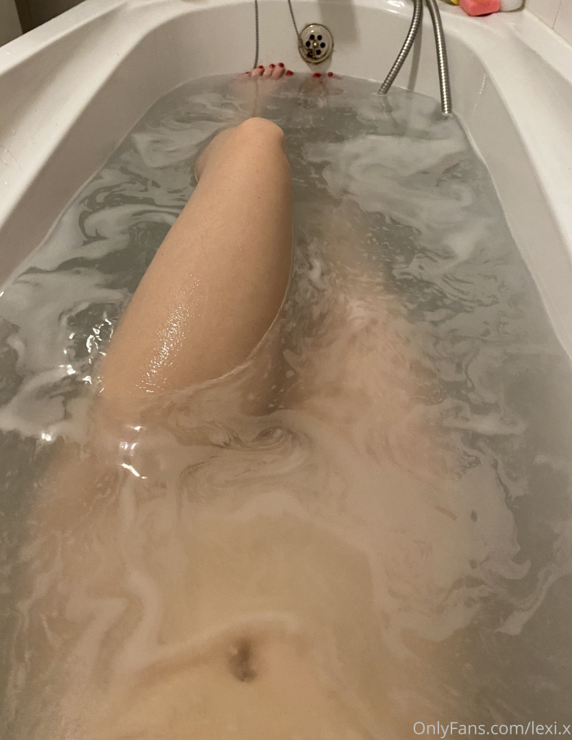 Photo by lexizielinska published on October 12,2023 18:31:00 - BestThots