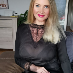 maskedcurvygoddess #1438589