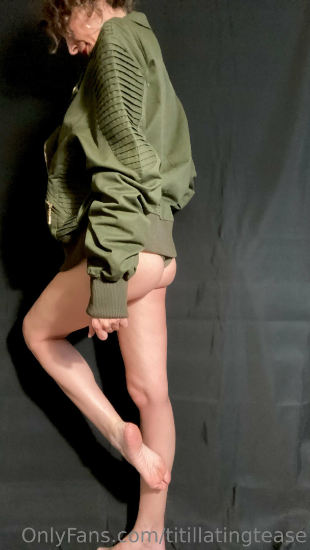 Photo by titillatingtease published on October 11,2023 08:24:27 - BestThots