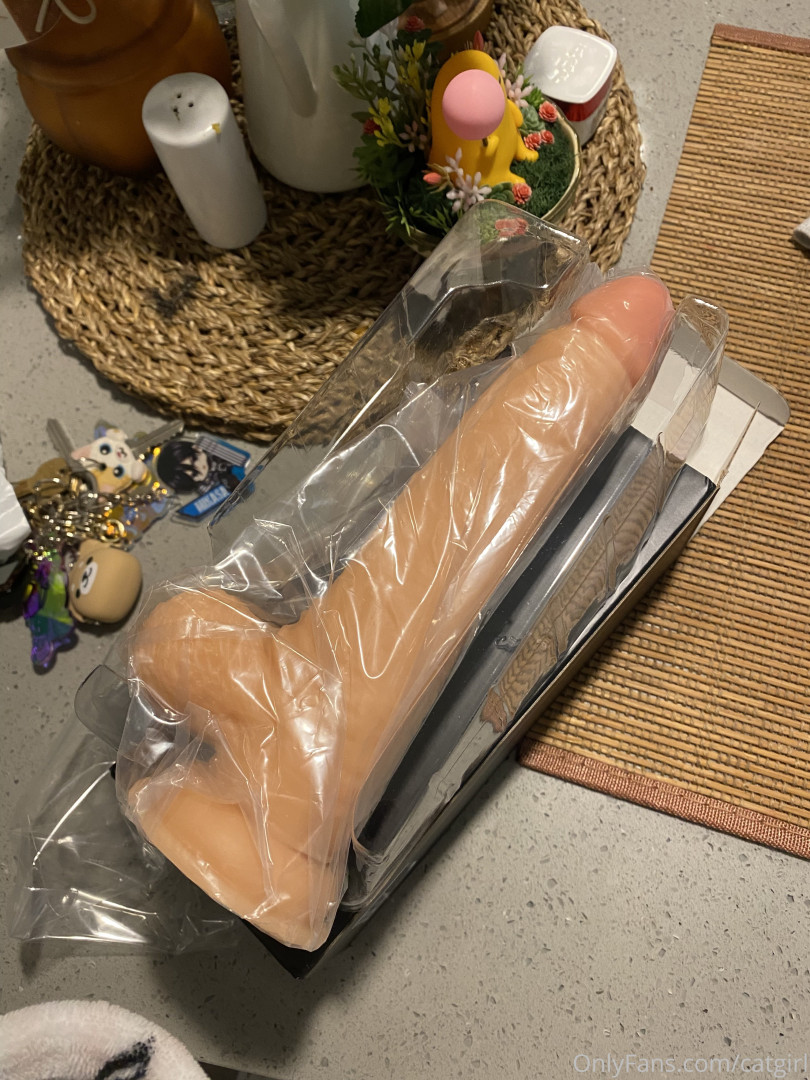 Photo by catgirl published on October 17,2023 09:26:19 - BestThots