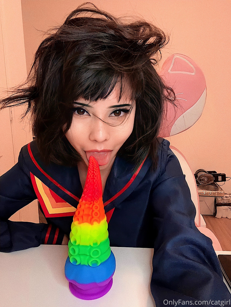 Photo by catgirl published on October 17,2023 09:34:14 - BestThots