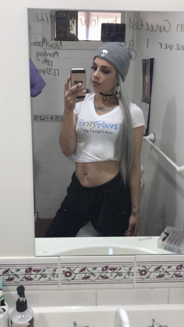 Photo by tinytemptress17 published on June 4,2023 06:43:15 - BestThots