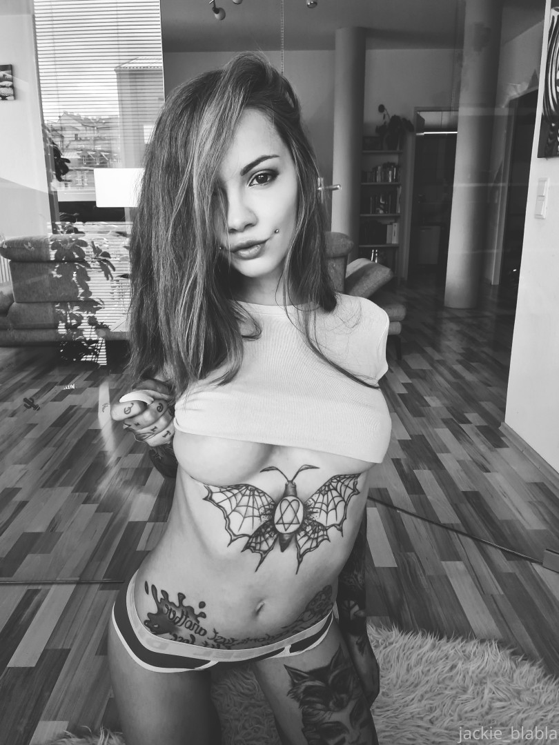 Photo by jackie_blabla published on June 8,2023 23:16:05 - BestThots