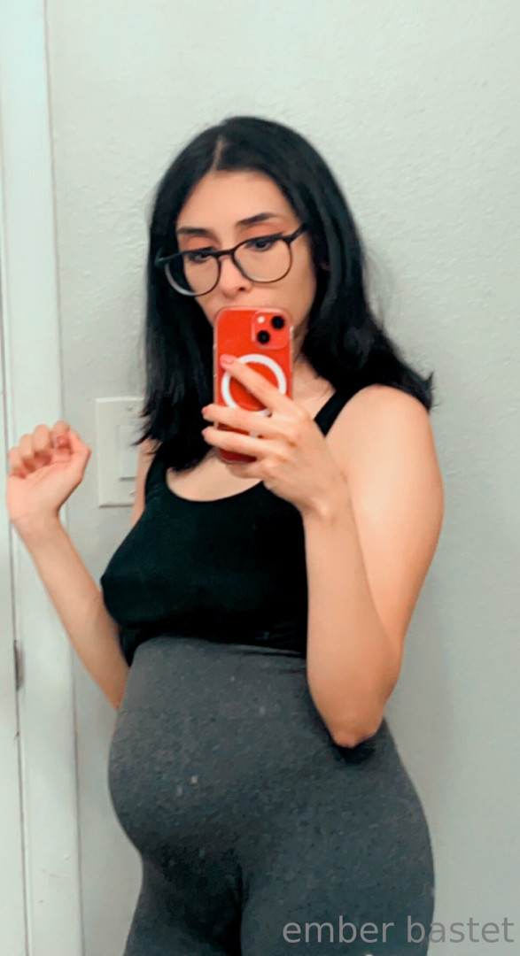 Photo by emberbastet published on January 15,2024 04:22:53 - BestThots