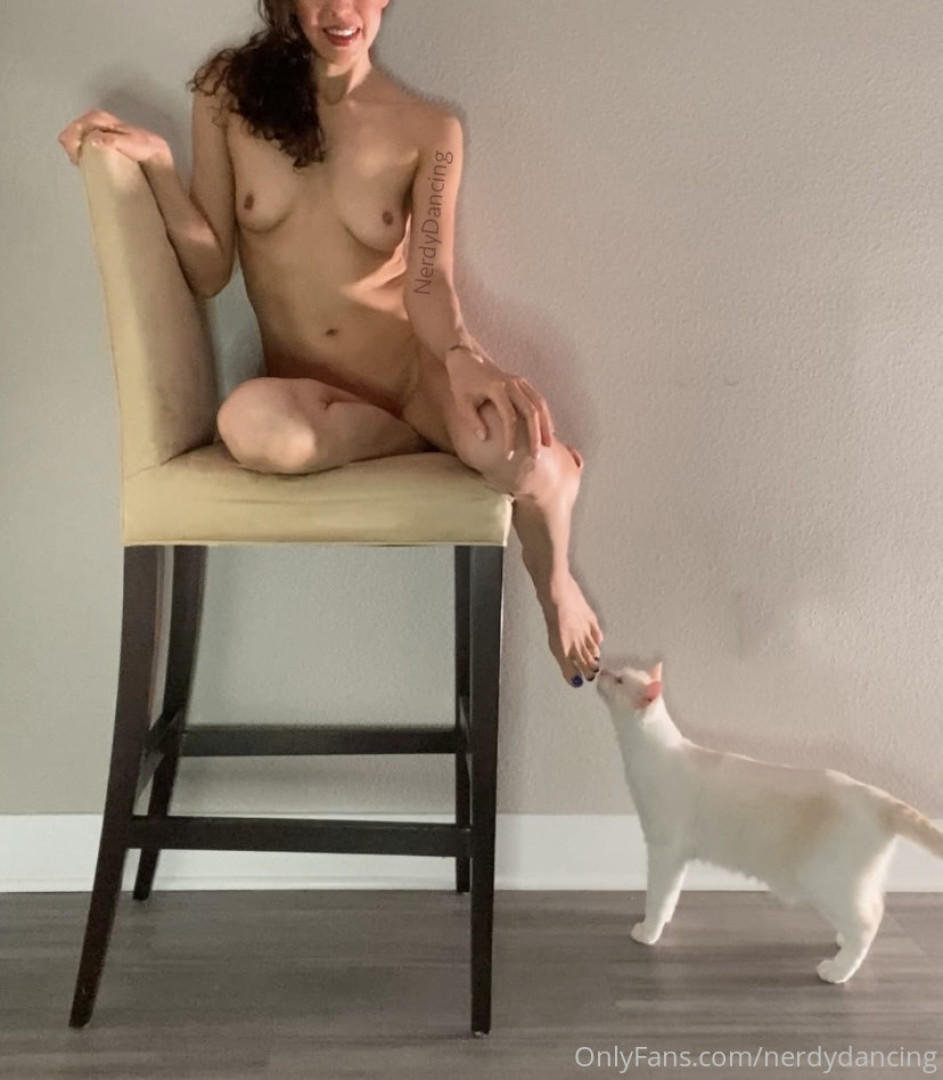 Photo by nerdydancing published on June 6,2023 21:38:21 - BestThots
