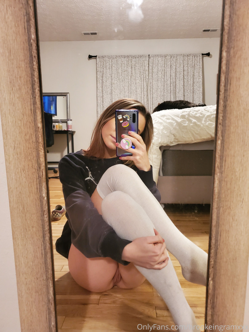 Photo by brookeingramxxx published on January 4,2024 02:03:53 - BestThots