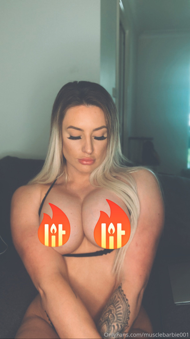 Photo by musclebarbie001 published on October 12,2023 13:58:26 - BestThots