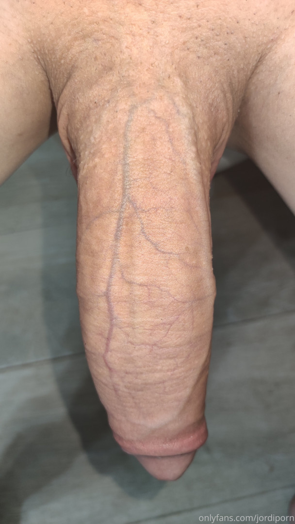 Photo by jordiporn published on October 16,2023 10:38:05 - BestThots