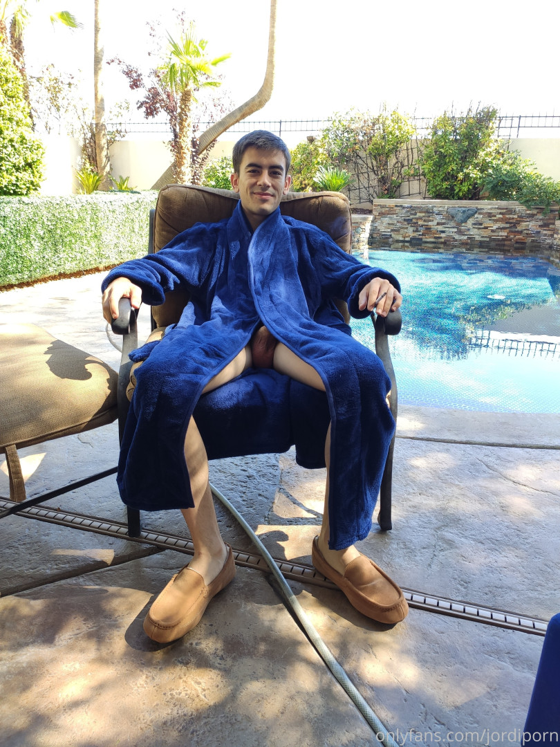 Photo by jordiporn published on October 16,2023 10:38:23 - BestThots