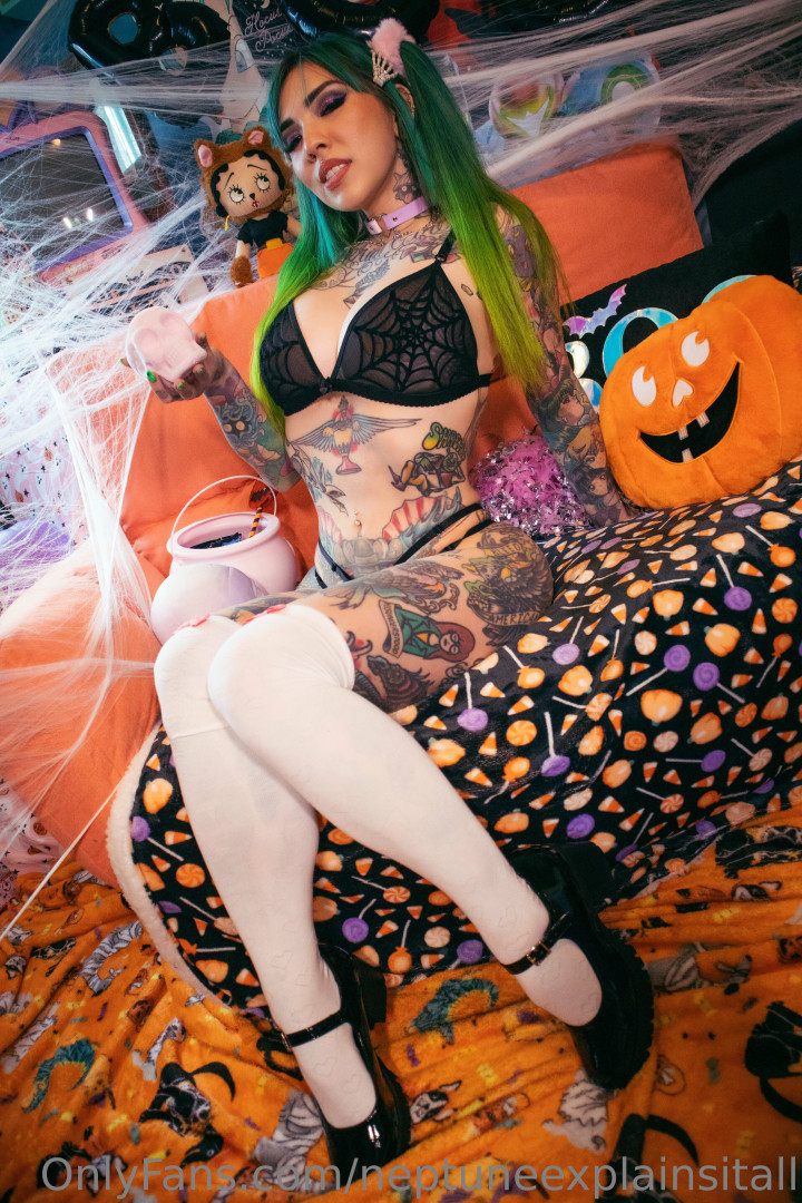 Photo by neptuneexplainsitall published on June 6,2023 21:44:44 - BestThots