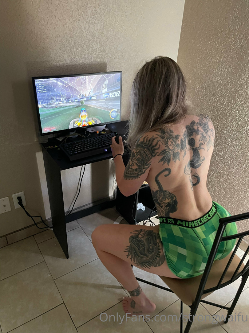 Photo by strongwaifu published on May 17,2023 13:38:08 - BestThots