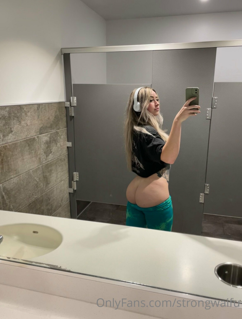 Photo by strongwaifu published on May 17,2023 13:38:26 - BestThots