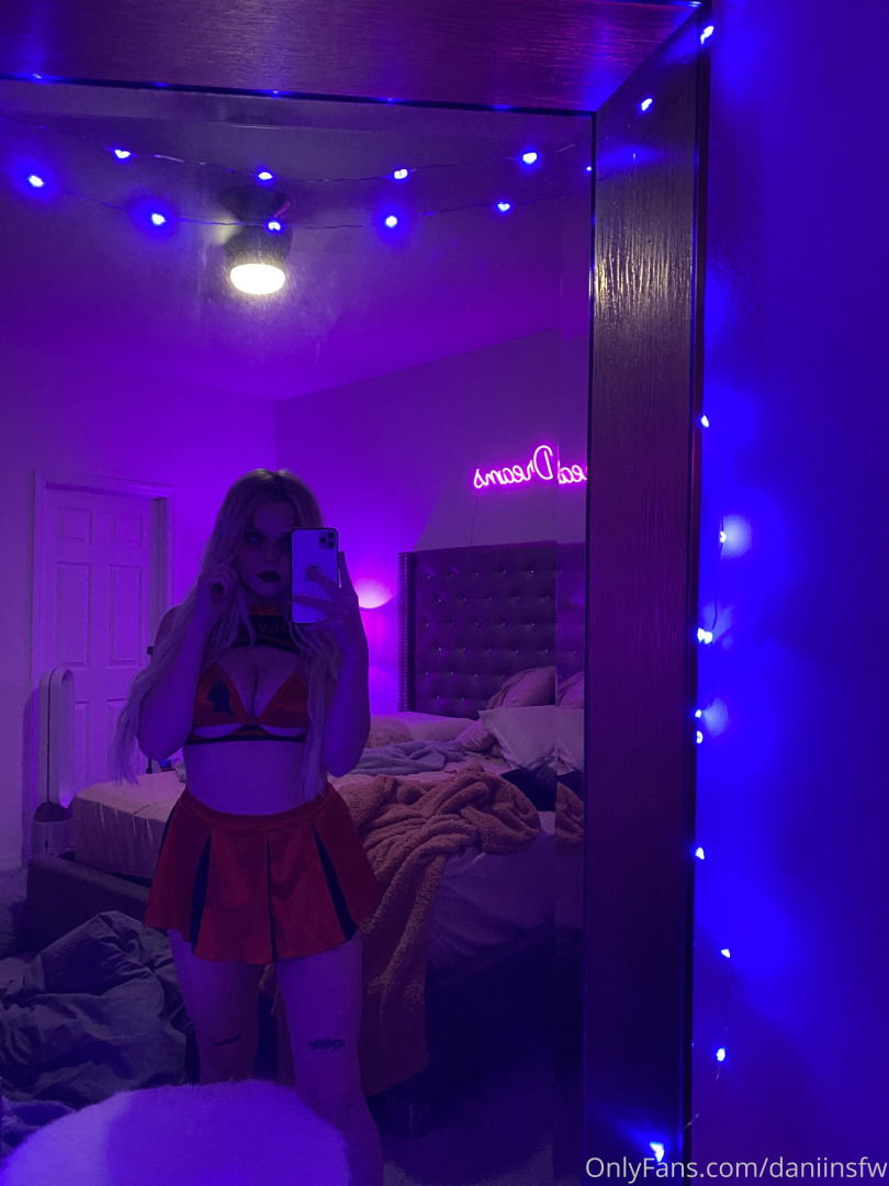 Photo by daniinsfw published on May 28,2023 11:07:18 - BestThots