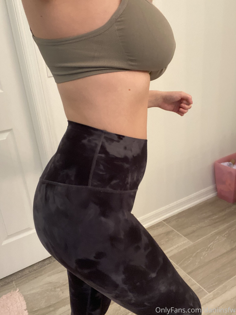 Photo by daniinsfw published on May 28,2023 11:07:54 - BestThots
