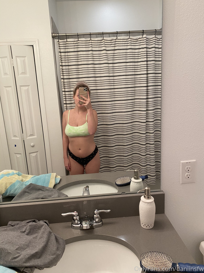 Photo by daniinsfw published on May 28,2023 11:08:53 - BestThots