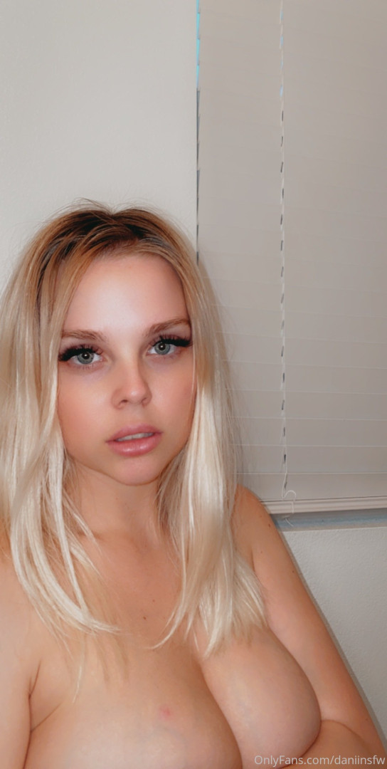 Photo by daniinsfw published on May 28,2023 11:09:18 - BestThots