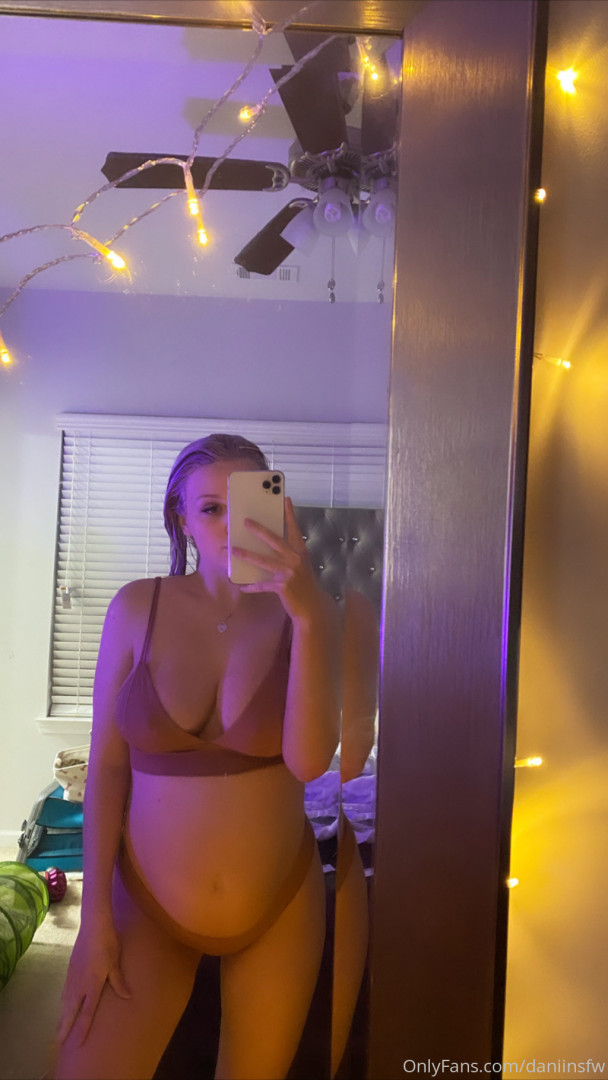 Photo by daniinsfw published on May 28,2023 11:09:55 - BestThots