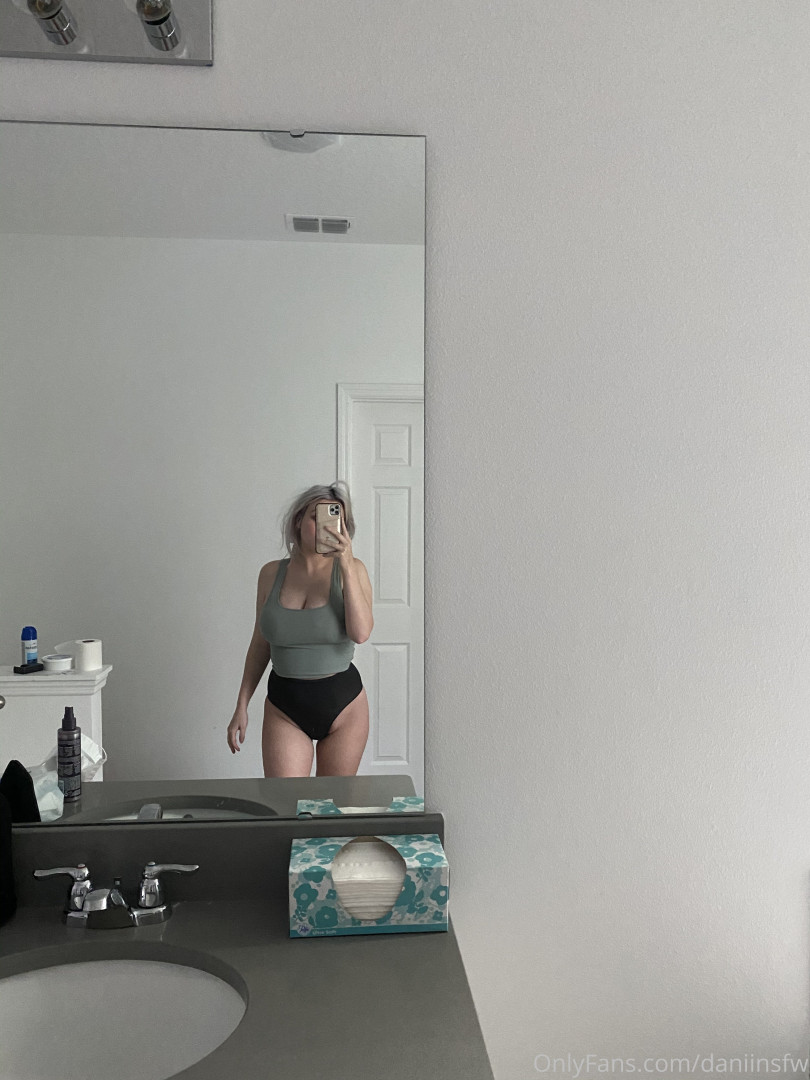 Photo by daniinsfw published on May 28,2023 11:09:58 - BestThots