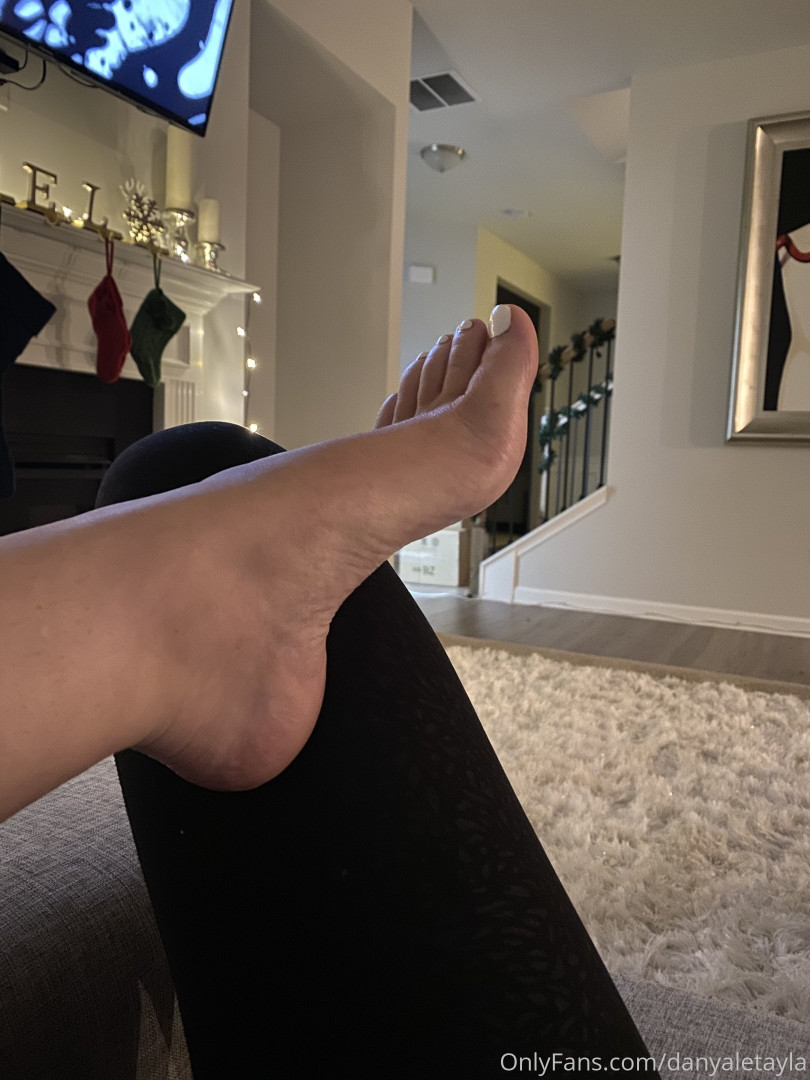 Photo by daniinsfw published on May 28,2023 11:10:41 - BestThots