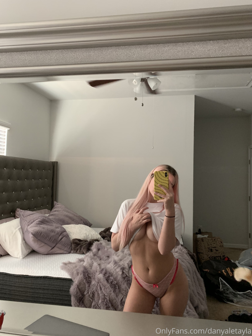 Photo by daniinsfw published on May 28,2023 11:11:44 - BestThots