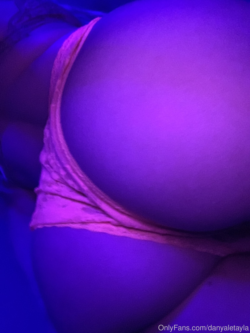 Photo by daniinsfw published on May 28,2023 11:12:30 - BestThots