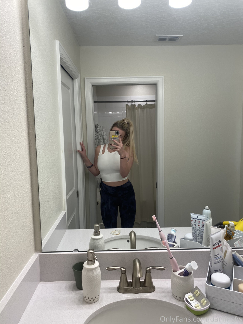 Photo by daniinsfw published on May 28,2023 11:14:09 - BestThots