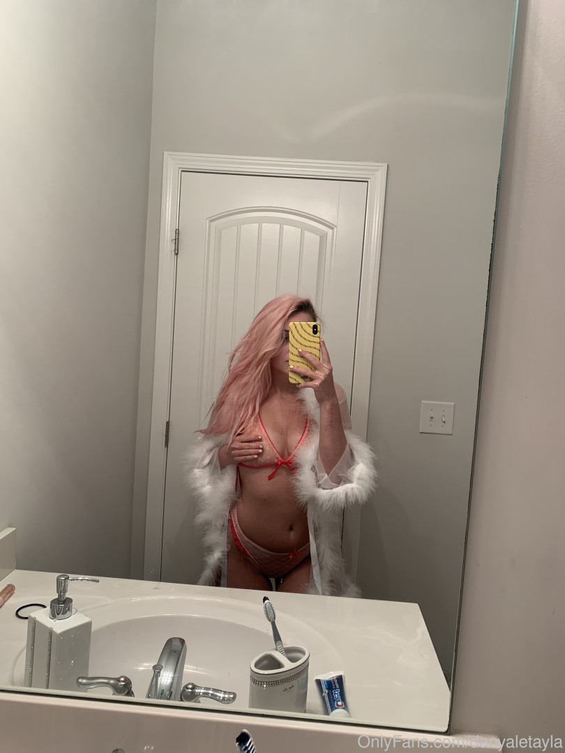 Photo by daniinsfw published on May 28,2023 11:14:59 - BestThots
