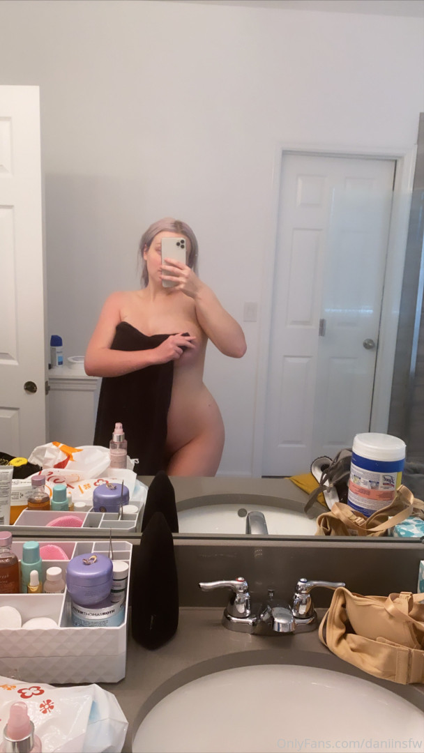 Photo by daniinsfw published on May 28,2023 11:15:40 - BestThots