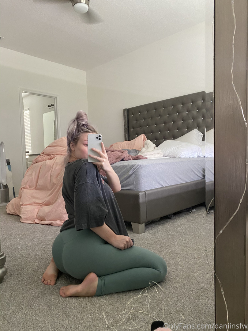 Photo by daniinsfw published on May 28,2023 11:15:53 - BestThots