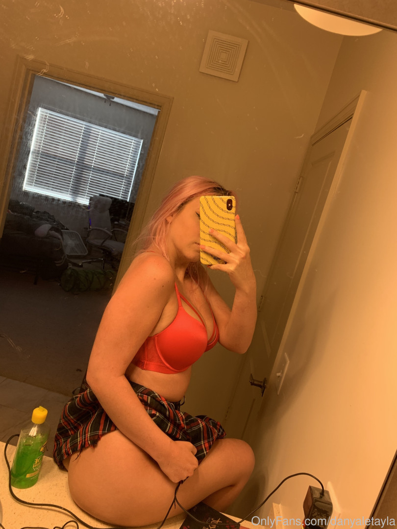 Photo by daniinsfw published on May 28,2023 11:16:37 - BestThots