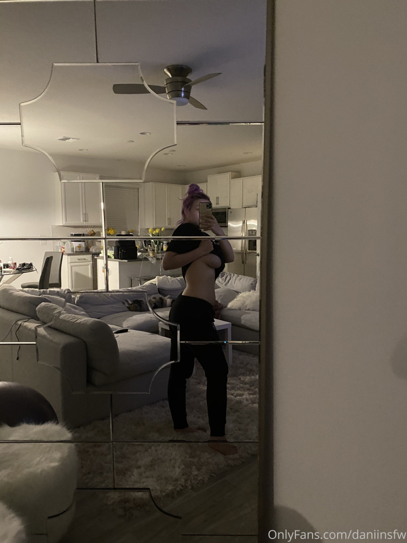 Photo by daniinsfw published on May 28,2023 11:17:10 - BestThots