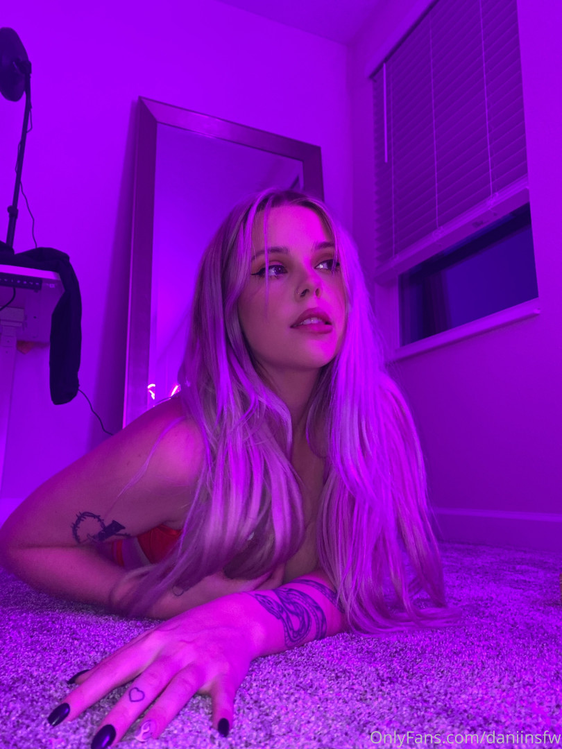 Photo by daniinsfw published on May 28,2023 11:17:30 - BestThots