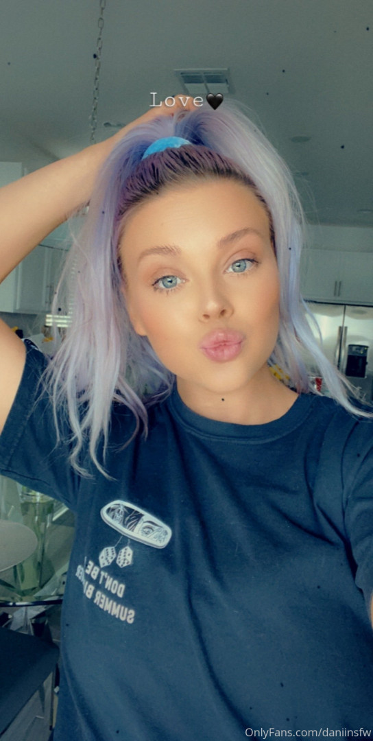 Photo by daniinsfw published on May 28,2023 11:18:24 - BestThots