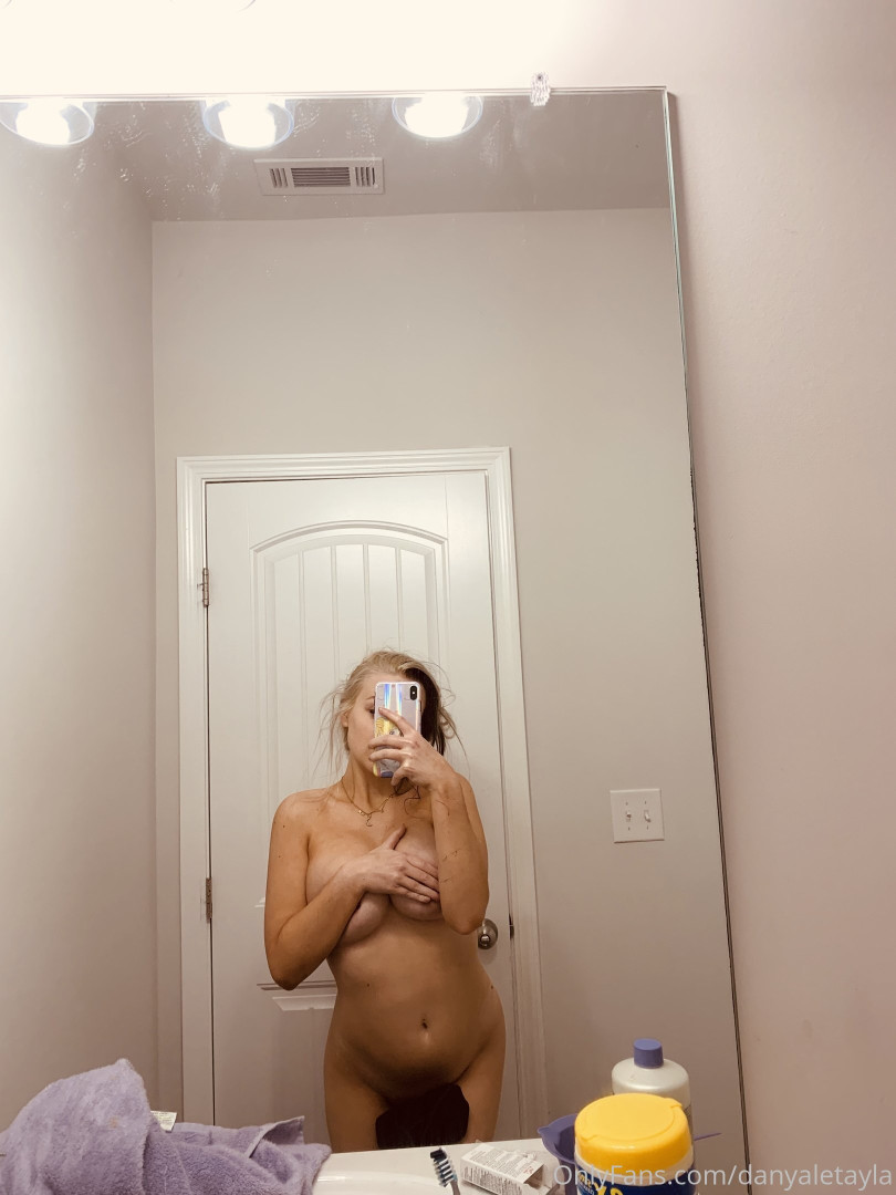 Photo by daniinsfw published on May 28,2023 11:19:47 - BestThots
