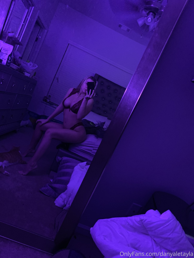 Photo by daniinsfw published on May 28,2023 11:21:42 - BestThots