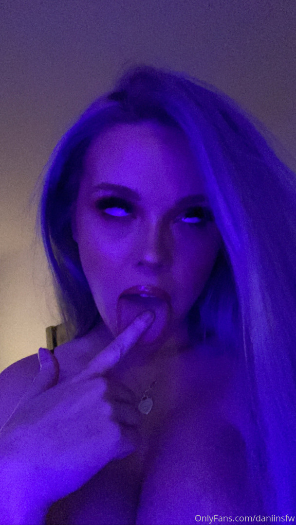 Photo by daniinsfw published on May 28,2023 11:21:43 - BestThots