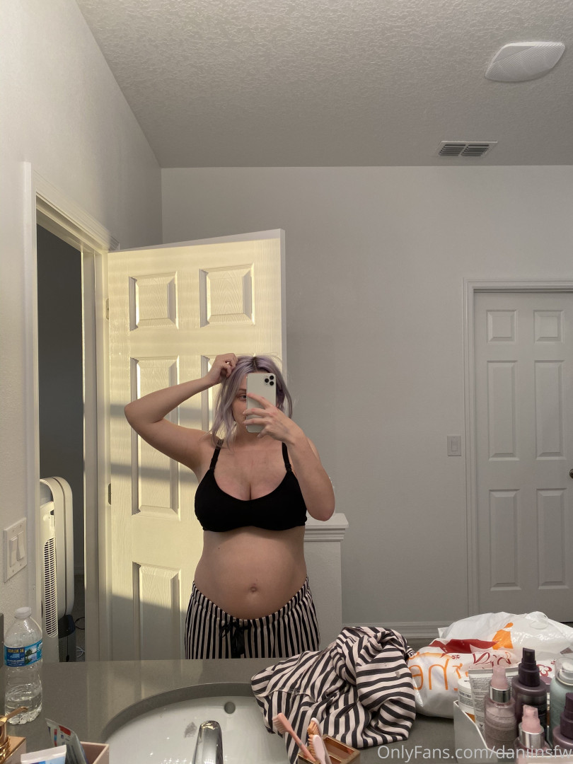 Photo by daniinsfw published on May 28,2023 11:22:18 - BestThots