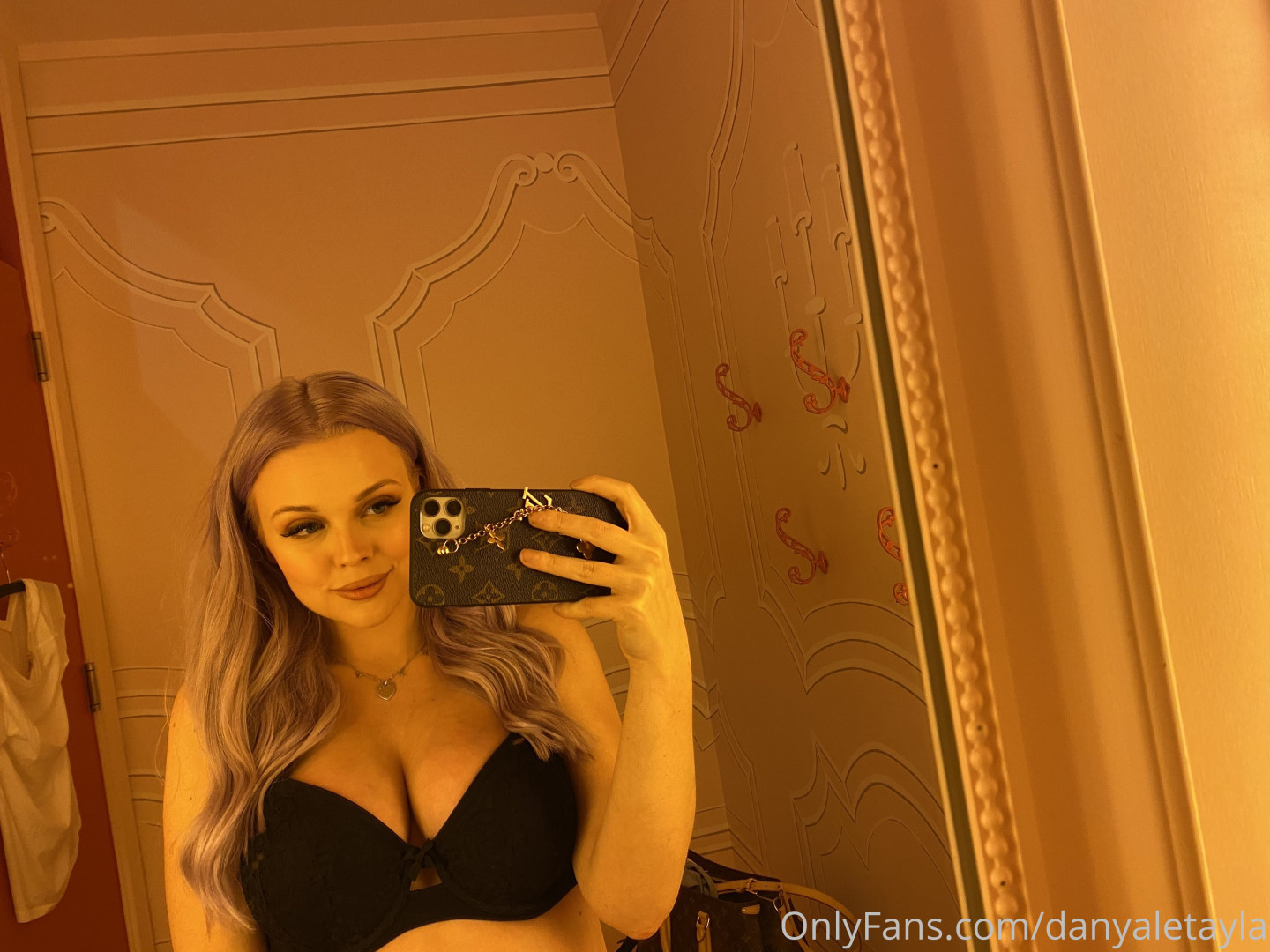 Photo by daniinsfw published on May 28,2023 11:23:20 - BestThots