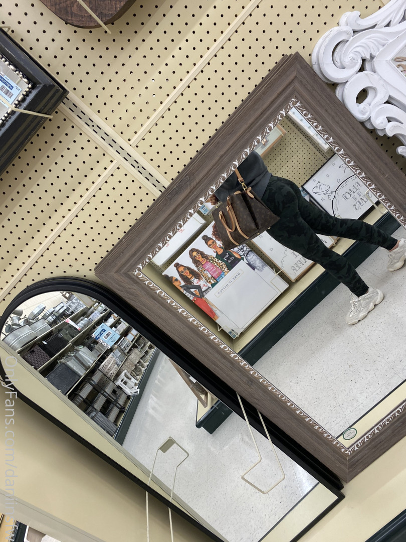 Photo by daniinsfw published on May 28,2023 11:23:43 - BestThots