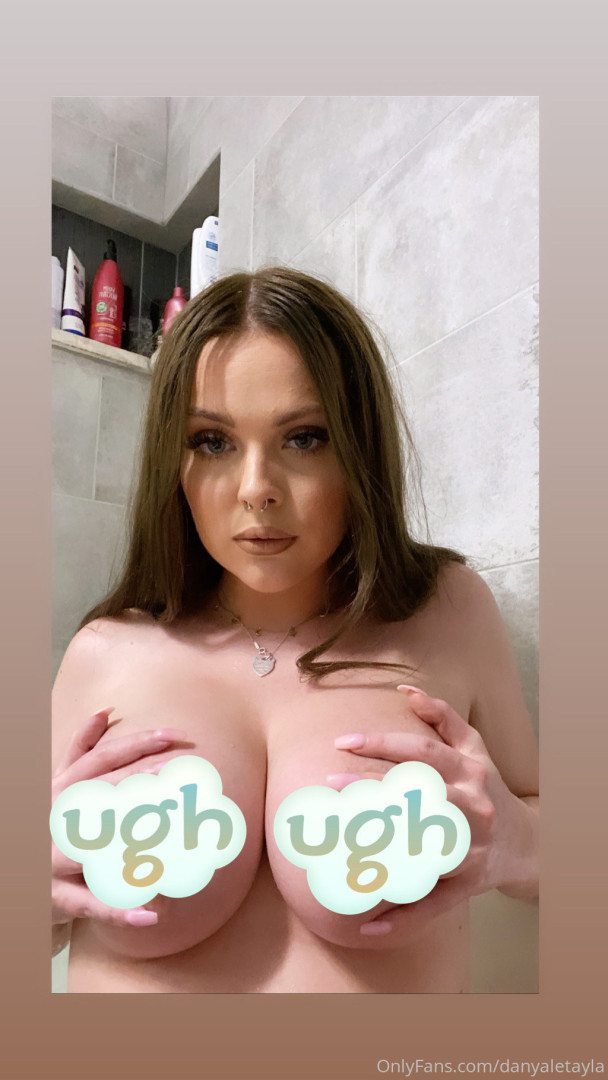 Photo by daniinsfw published on May 28,2023 11:24:26 - BestThots