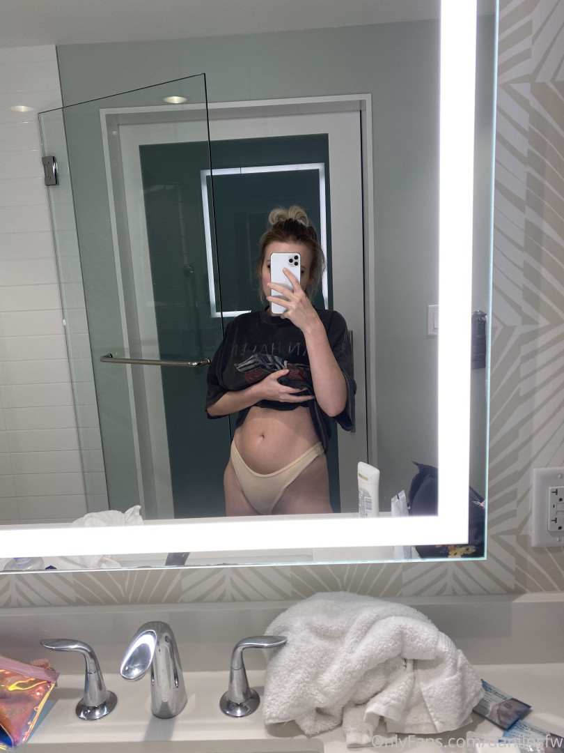 Photo by daniinsfw published on May 28,2023 11:26:42 - BestThots