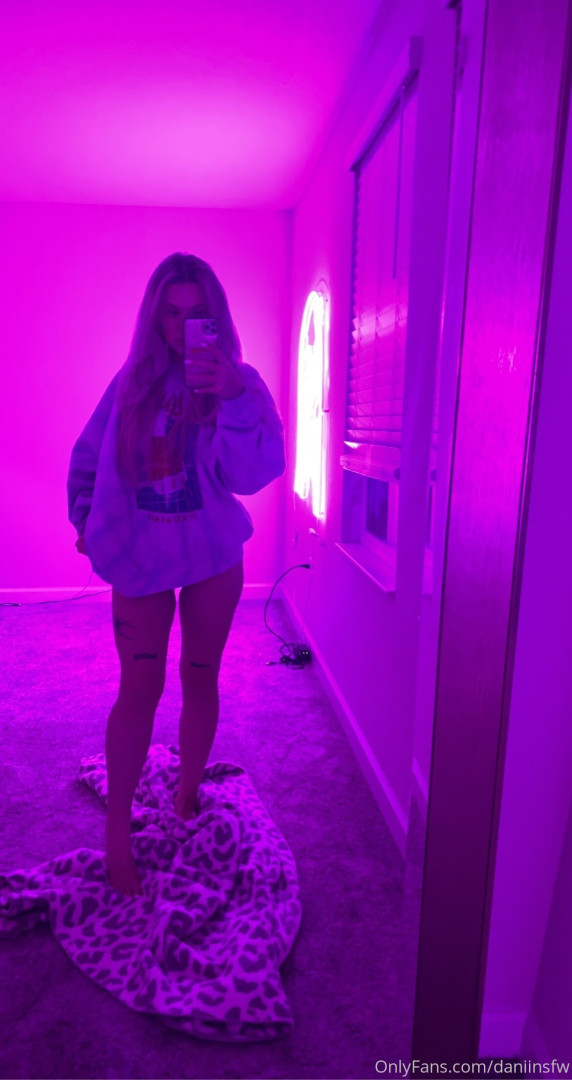 Photo by daniinsfw published on May 28,2023 11:27:21 - BestThots